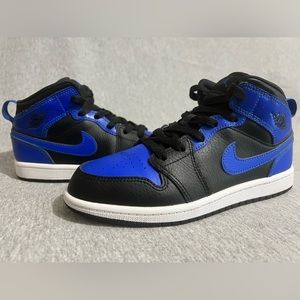 Jordan 1 Mid youth